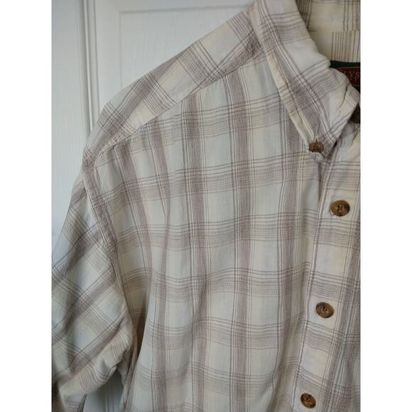 Flyshacker Clothing Men's L Shirt Plaid Collared Button Short Sleeve Pocket - Picture 2 of 9